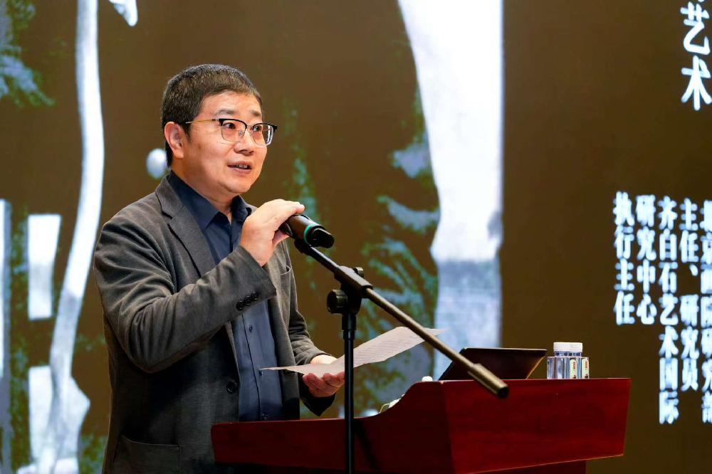 郭良實(shí)（國瓷紅葉畫院研究員）